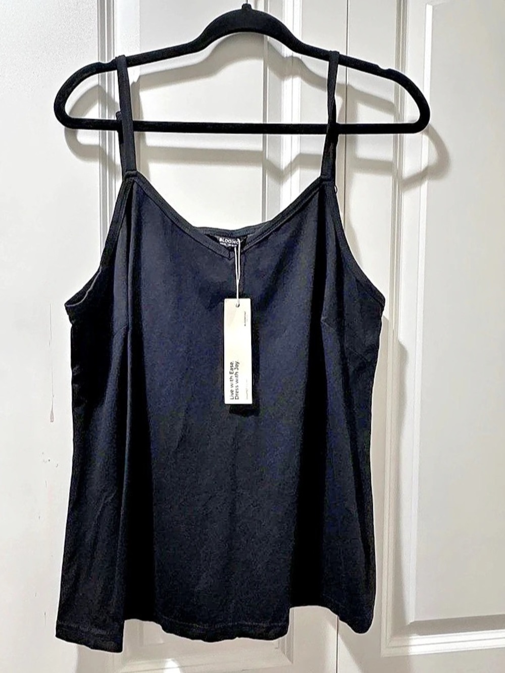 BLOOMCHIC Plus Size XL Adjustable Strap Camisole Black Tank Top us14-16